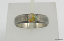 Opal- pierścionek